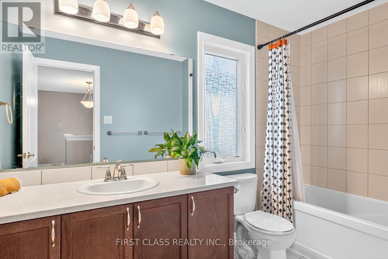 29467468/308-autumnfield-street/emerald-meadowstrailwest/ottawa/ontario/K2M0J4_24