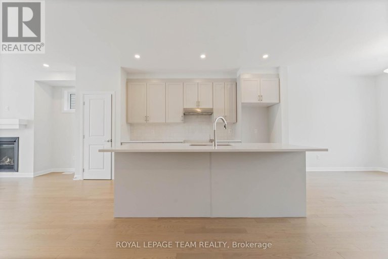 28311448/718-jennie-trout-terrace/morgans-grantsouth-march/ottawa/ontario/K2W0M5_10