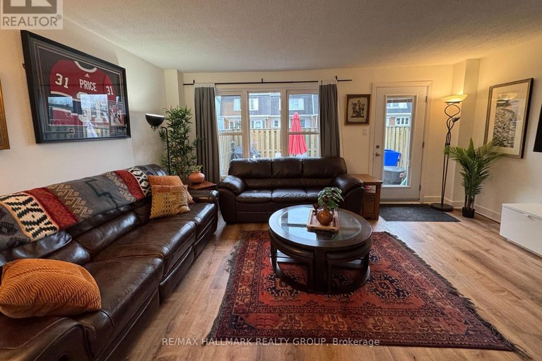 29682895/912-dynes-road-s/carleton-square/ottawa/ontario/K2C0G8_12
