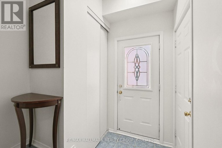 28650833/9-radstock-private/ottawa-centre/ottawa/ontario/K1R5J8_3