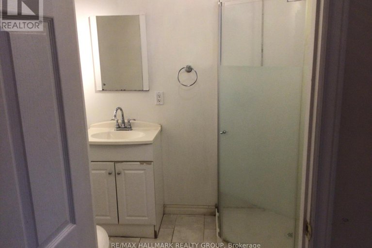 29119256/1586-duplante-avenue/fallingbrookpineridge/ottawa/ontario/K4A4A1_29