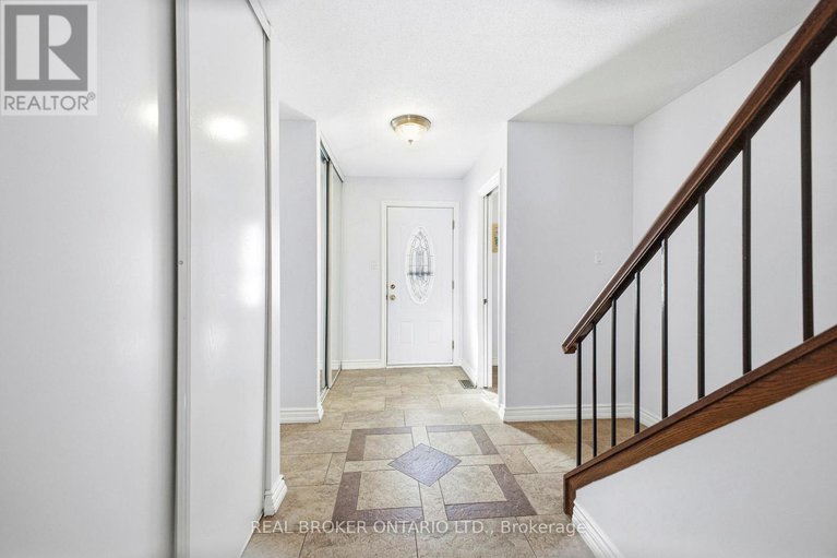 29364333/f-6-arnold-drive/arbeatha-park/ottawa/ontario/K2H6V9_3