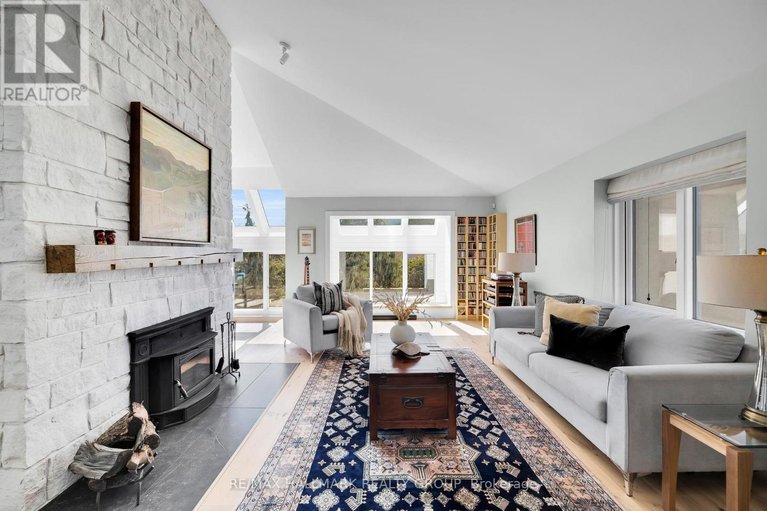 29588477/5567-south-island-park-drive/manotick-long-island-nicholls-island/ottawa/ontario/K4M1J2_6