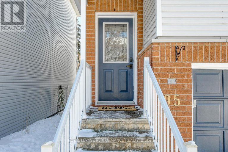 29329545/95-manhattan-crescent/central-park/ottawa/ontario/K2C4B7_2