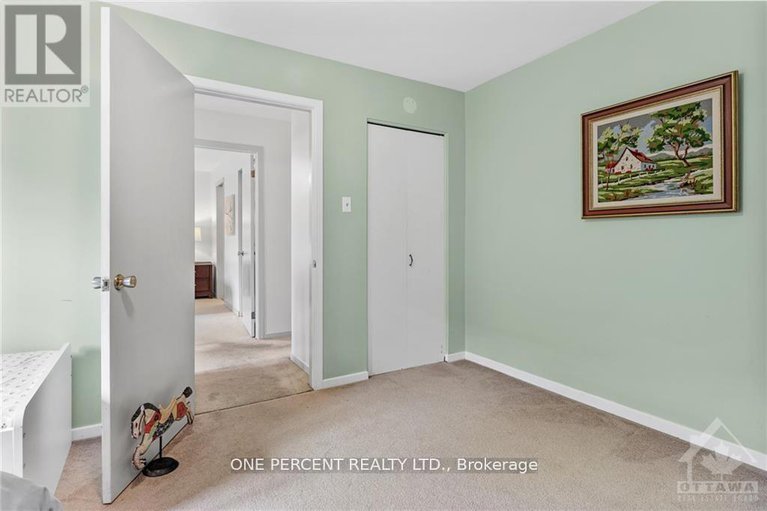 28436232/434-hilson-avenue/westborohampton-park/ottawa/ontario/K1Z6C3_17
