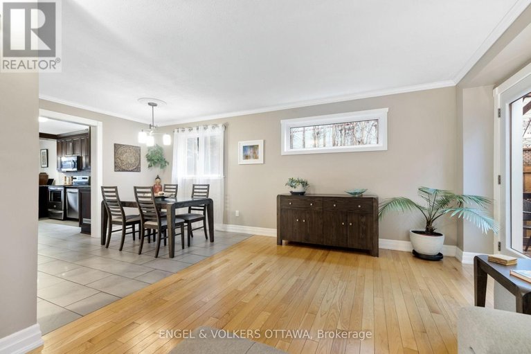 29621371/1173-st-jerome-crescent/convent-glen-north/ottawa/ontario/K1C2A7_49