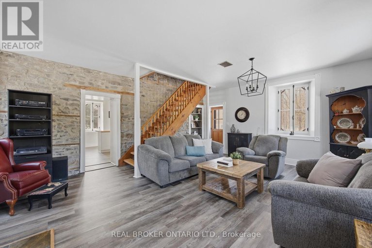 29603322/2090-beach-road/north-grenville-twp-kemptville-south/north-grenville/ontario/K0G1S0_19