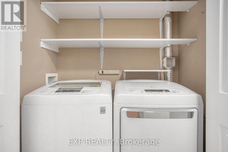 28456639/5-90-briargate-private/springridgeeast-village/ottawa/ontario/K4A0C4_17