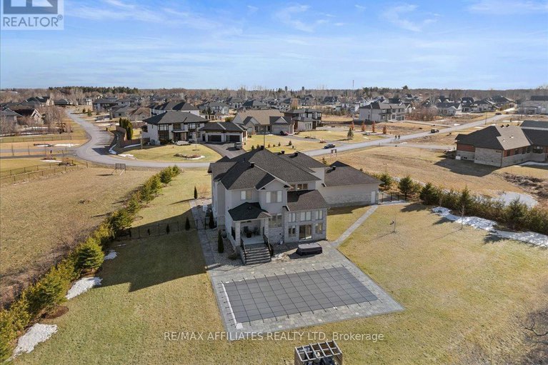 28084122/724-mcmanus-avenue/manotick-village-manotick-estates/ottawa/ontario/K4M0B2_47