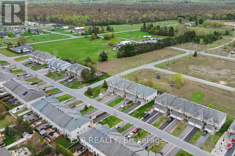 28382444/6768-breanna-cardill-street/greely/ottawa/ontario/K4P0C3_43