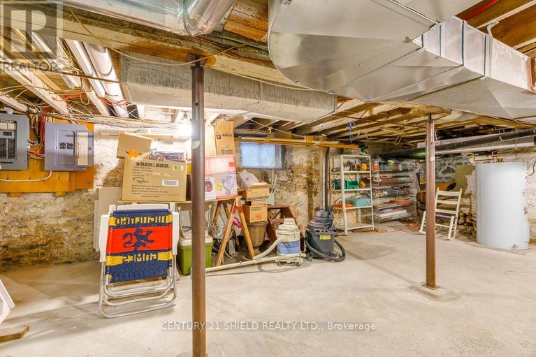 29622783/48-st-george-street-e/alexandria/north-glengarry/ontario/K0C1A0_26