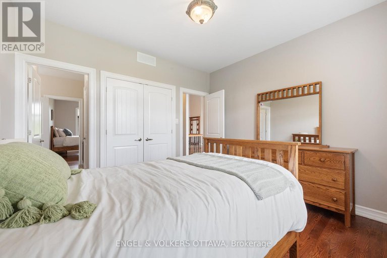 28526732/1468-sandy-beach-court/greely/ottawa/ontario/K4P0C2_22