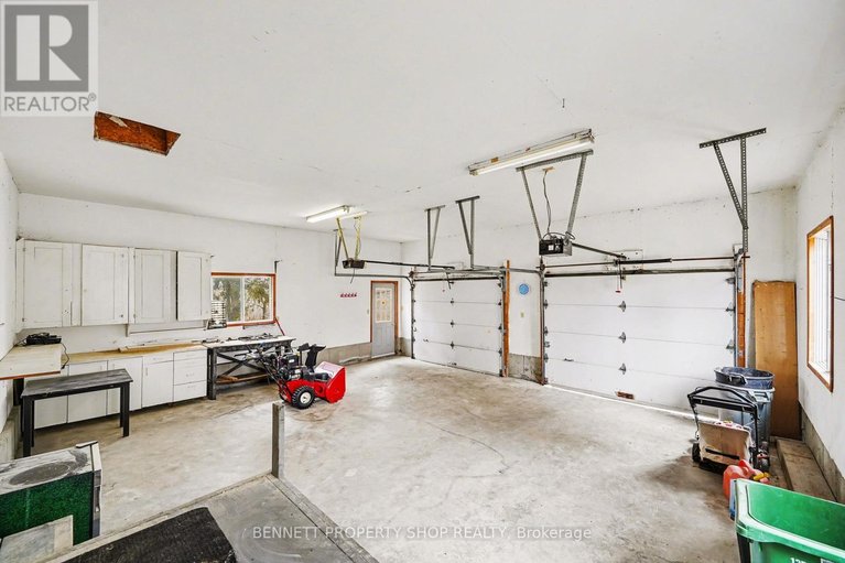 29484588/1450-south-russell-road/russell-twp/russell/ontario/K4R1E5_16