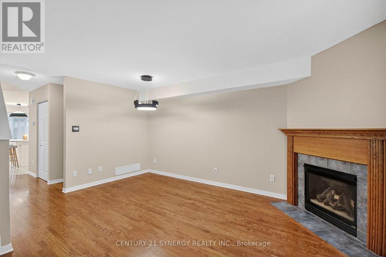 29074489/21-scout-street/central-park/ottawa/ontario/K2C4B9_23