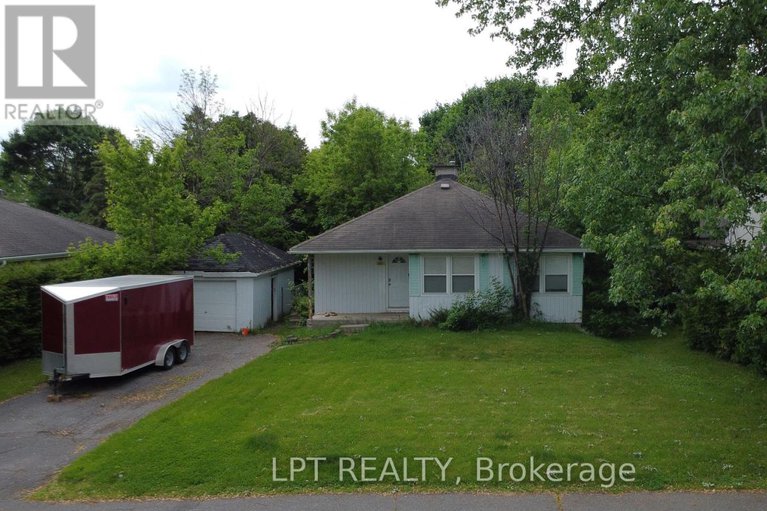 868 Mountainview Avenue