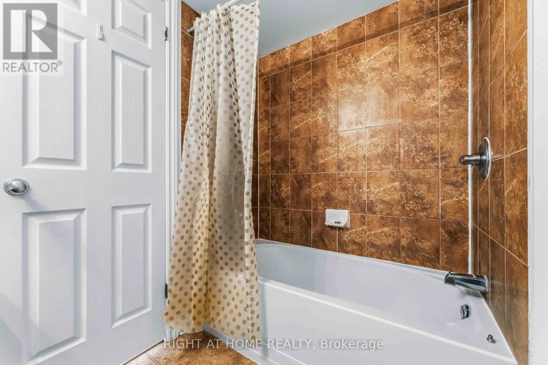 29185530/b-455-chapman-mills-drive/strandherd/ottawa/ontario/K2J5P4_16