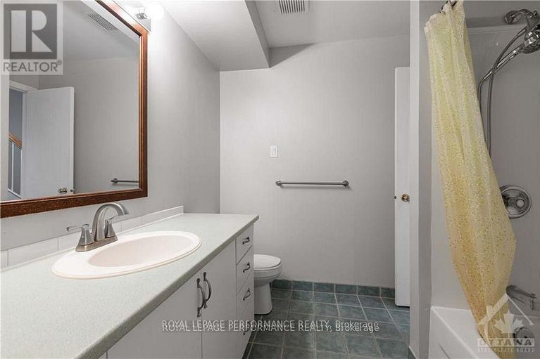 28623720/10-1132-gablefield-private/beaconwood/ottawa/ontario/K1J1E3_27