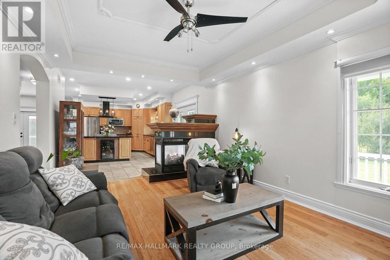 28818165/115-pigeon-street/town-of-rockland/clarence-rockland/ontario/K4K1J8_7