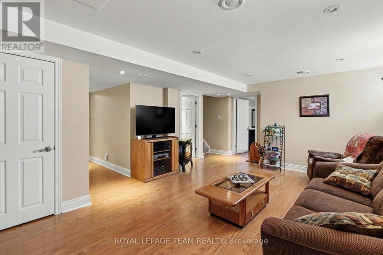 29585546/267-northwind-street/avalon-east/ottawa/ontario/K4A5G5_30