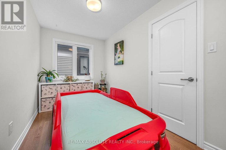 28752702/730-perseus-avenue/half-moon-bay/ottawa/ontario/K2J6V8_32