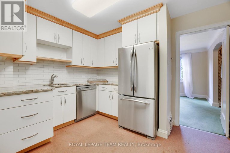 28834447/17-kippewa-drive/dows-lake/ottawa/ontario/K1S3G3_9