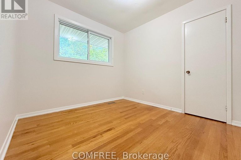 28823278/2372-riley-avenue/queensway-terrace-southridgeview/ottawa/ontario/K2C1J9_7