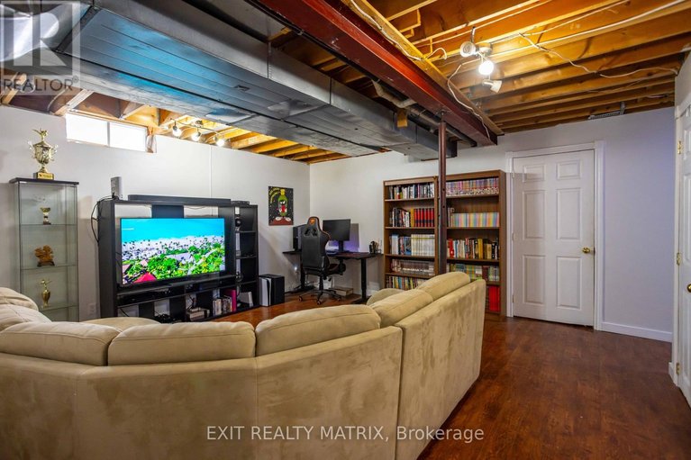 29648463/1458-shawinigan-street/fallingbrookridgemount/ottawa/ontario/K4A2N2_37