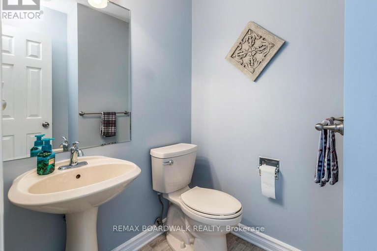 29408101/182-palomino-drive/bridlewood/ottawa/ontario/K2M1P2_26