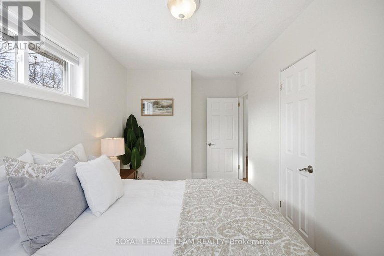 29268491/3246-elizabeth-street/osgoode/ottawa/ontario/K0A2W0_21