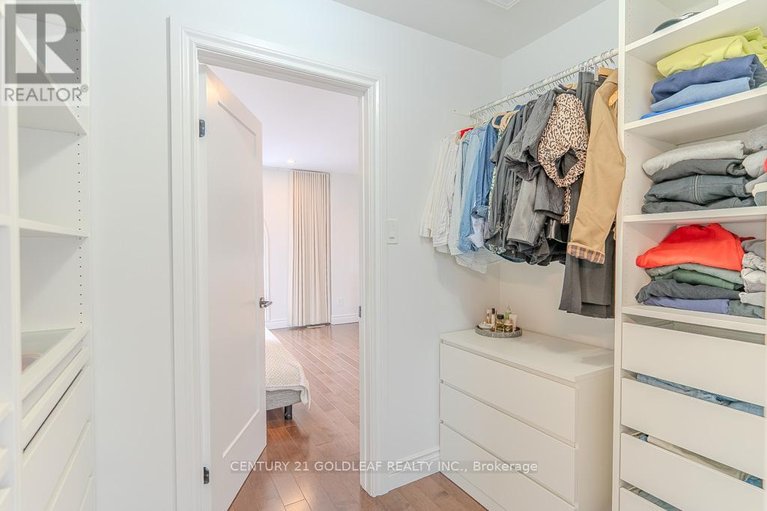 29669165/6-pemberton-crescent/manordale/ottawa/ontario/K2G4Y9_30