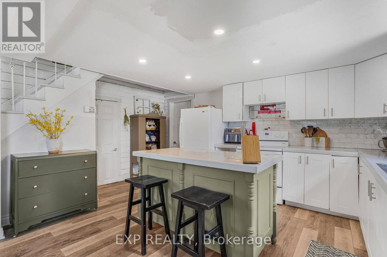 28788005/12-high-street/vankleek-hill/ontario/K0B1R0_10
