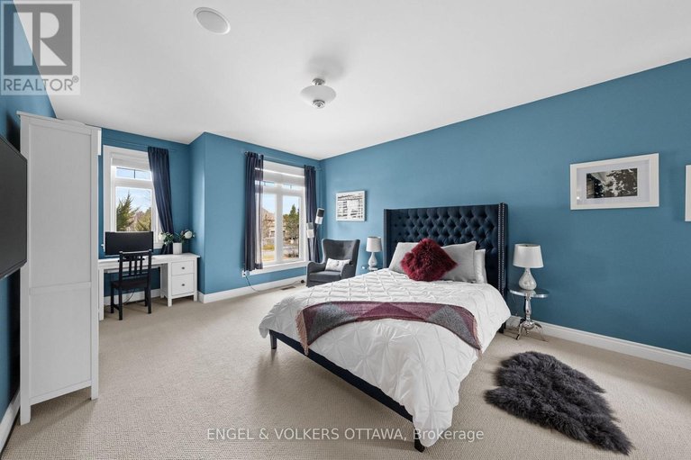 29591941/5796-longhearth-way/manotick-east-to-manotick-station/ottawa/ontario/K4M1M1_40