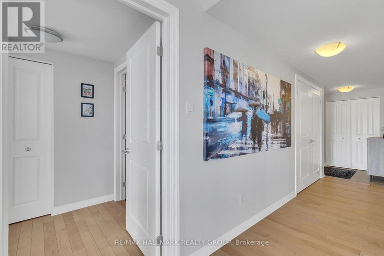 28515144/2301-195-besserer-street/sandy-hill/ottawa/ontario/K1N0B6_19