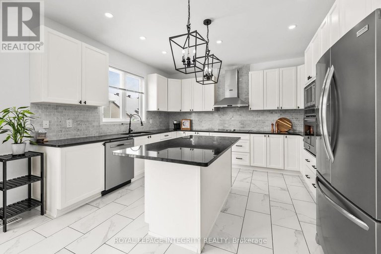 29578407/208-rover-street/emerald-meadowstrailwest/ottawa/ontario/K2V0G2_13