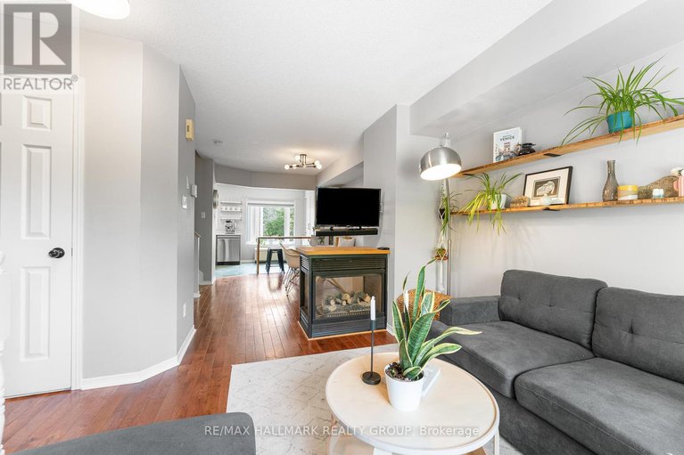 28575484/42-hintonburg-place/hintonburg/ottawa/ontario/K1Y4W6_4