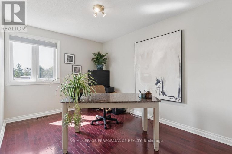 28847039/5-forsyth-lane/crystal-beach/ottawa/ontario/K2H9H1_35