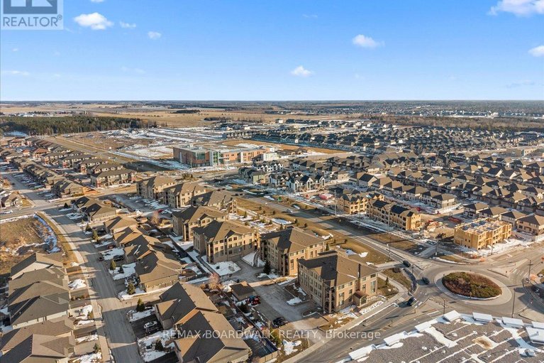 29538012/b102-210-janka-private/emerald-meadowstrailwest/ottawa/ontario/K2V0E6_31