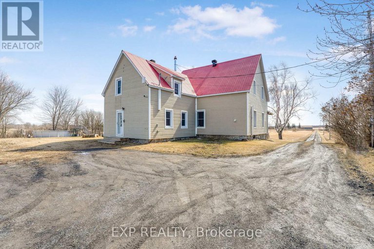28323310/20405-laggan-glenelg-road/north-glengarry-lochiel-twp/north-glengarry/ontario/K0B1E0_29