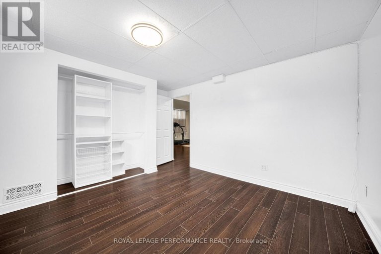 29608041/292-rustic-hills-crescent/springridgeeast-village/ottawa/ontario/K4A5A5_39