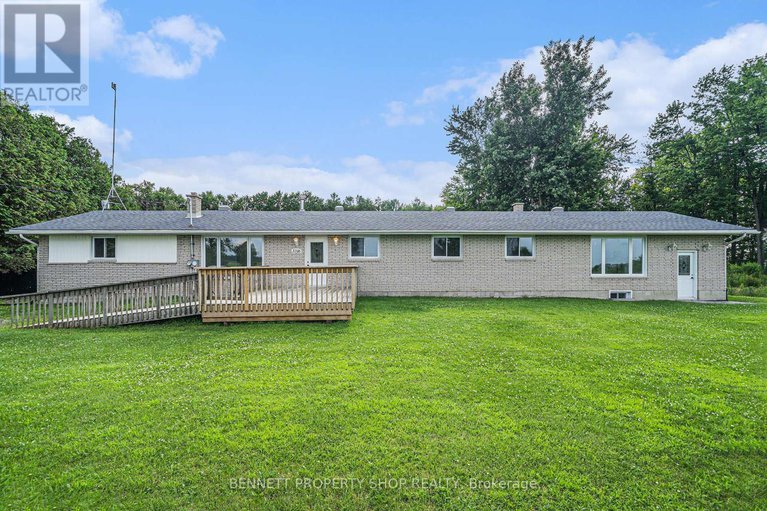 28613601/3316-gregoire-road/osgoode-twp-east-incl-kenmore/ottawa/ontario/K4R1E5_1