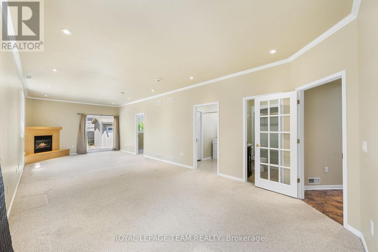 28382837/2911-ahearn-avenue/britannia/ottawa/ontario/K2B7A1_22