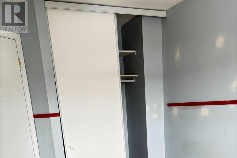 29478854/1501-launay-avenue/fallingbrookpineridge/ottawa/ontario/K4A3S1_31