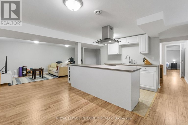28810538/840-cork-street/elmvale-acres/ottawa/ontario/K1G1Y2_33