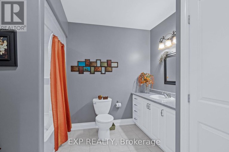28552096/5940-brophy-drive/south-of-fallowfield-road/ottawa/ontario/K0A2Z0_19