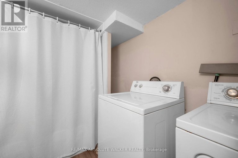 29651246/1290-st-jean-street/convent-glen-south/ottawa/ontario/K1C1N6_45