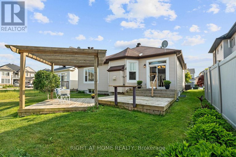 28489477/600-anjana-circle/cedargrovefraserdale/ottawa/ontario/K2J0E1_42