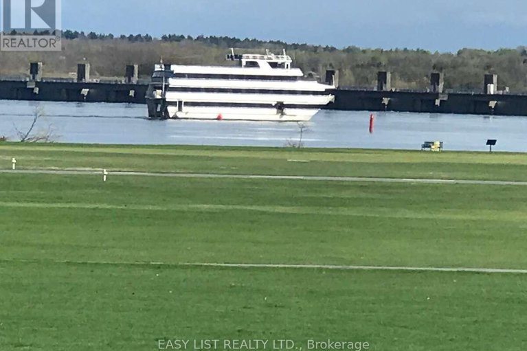 29310855/36-elizabeth-drive/iroquois/south-dundas/ontario/K0E1K0_14