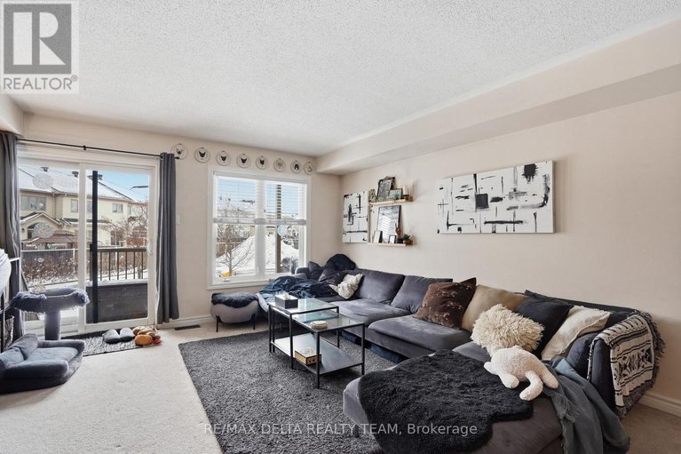 29513088/121-2333-esprit-drive/avalon-east/ottawa/ontario/K4A0T4_9