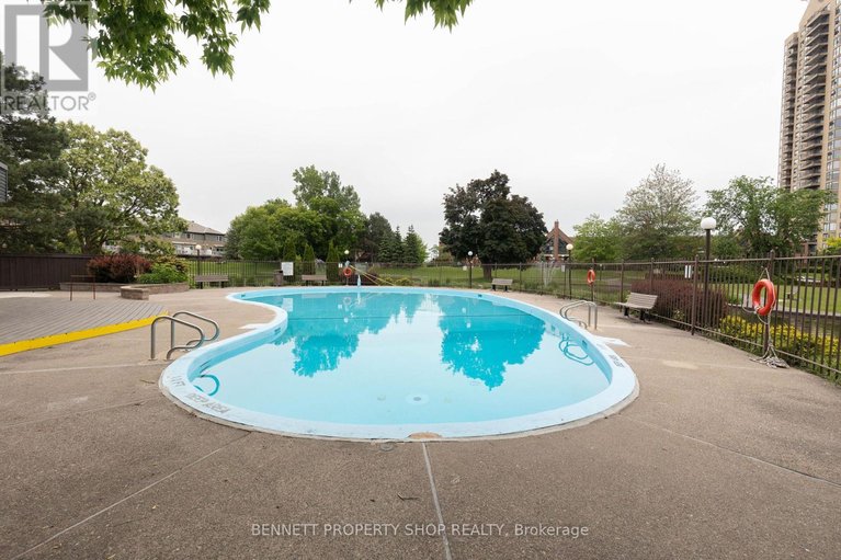 29281419/1402-505-st-laurent-boulevard/viscount-alexander-park/ottawa/ontario/K1K3X4_21