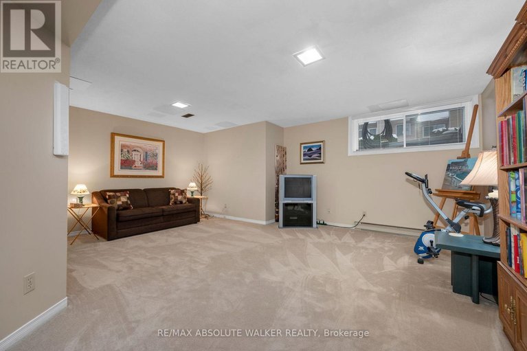 29374387/6169-oak-meadows-drive/chapel-hill/ottawa/ontario/K1C7G8_28